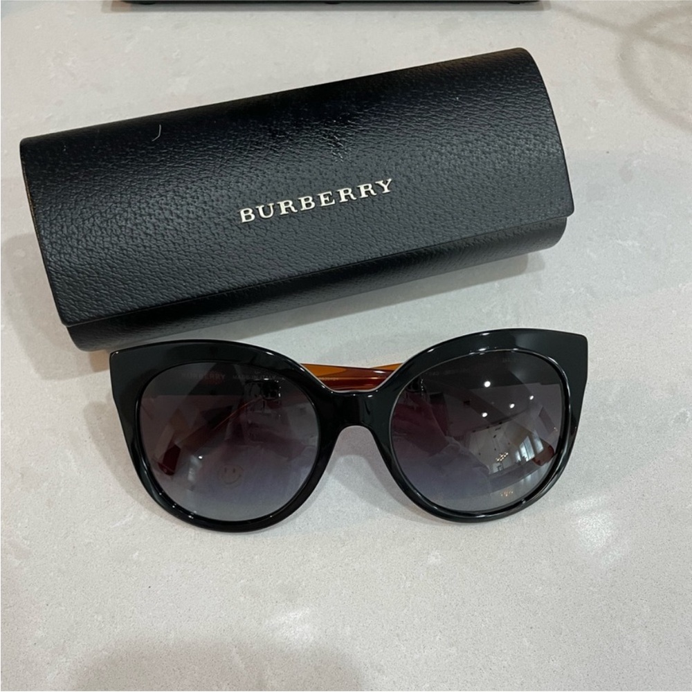 Burberry Black Sunglasses